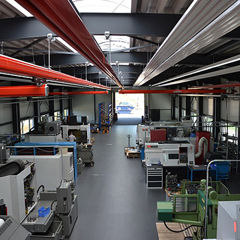 Verwaltung mit Werkhalle für CNC Dreh- und Frästechnik